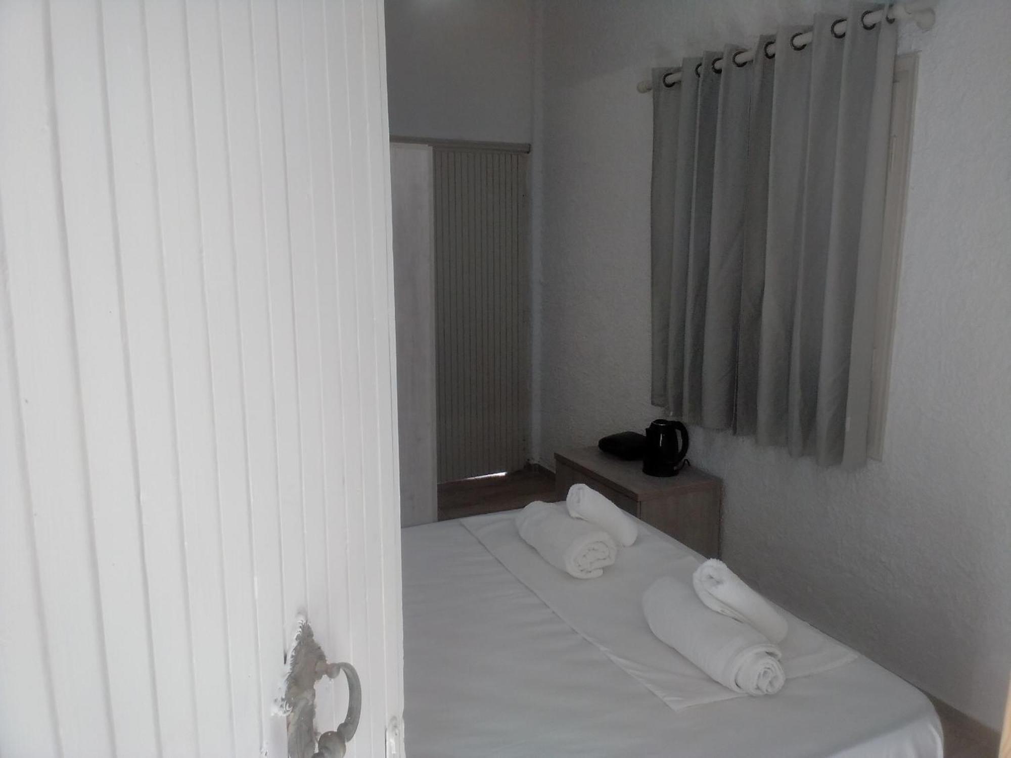 President Guest House ケラトカンボス エクステリア 写真